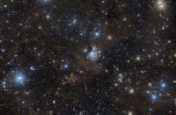 NGC 7129, NGC 7142 und ihre Umgebung